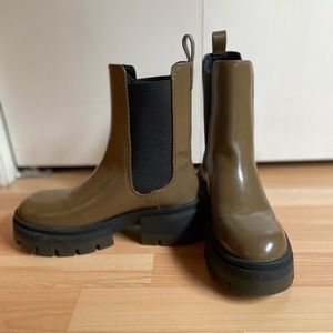 H&M Platform Chelsea style boots